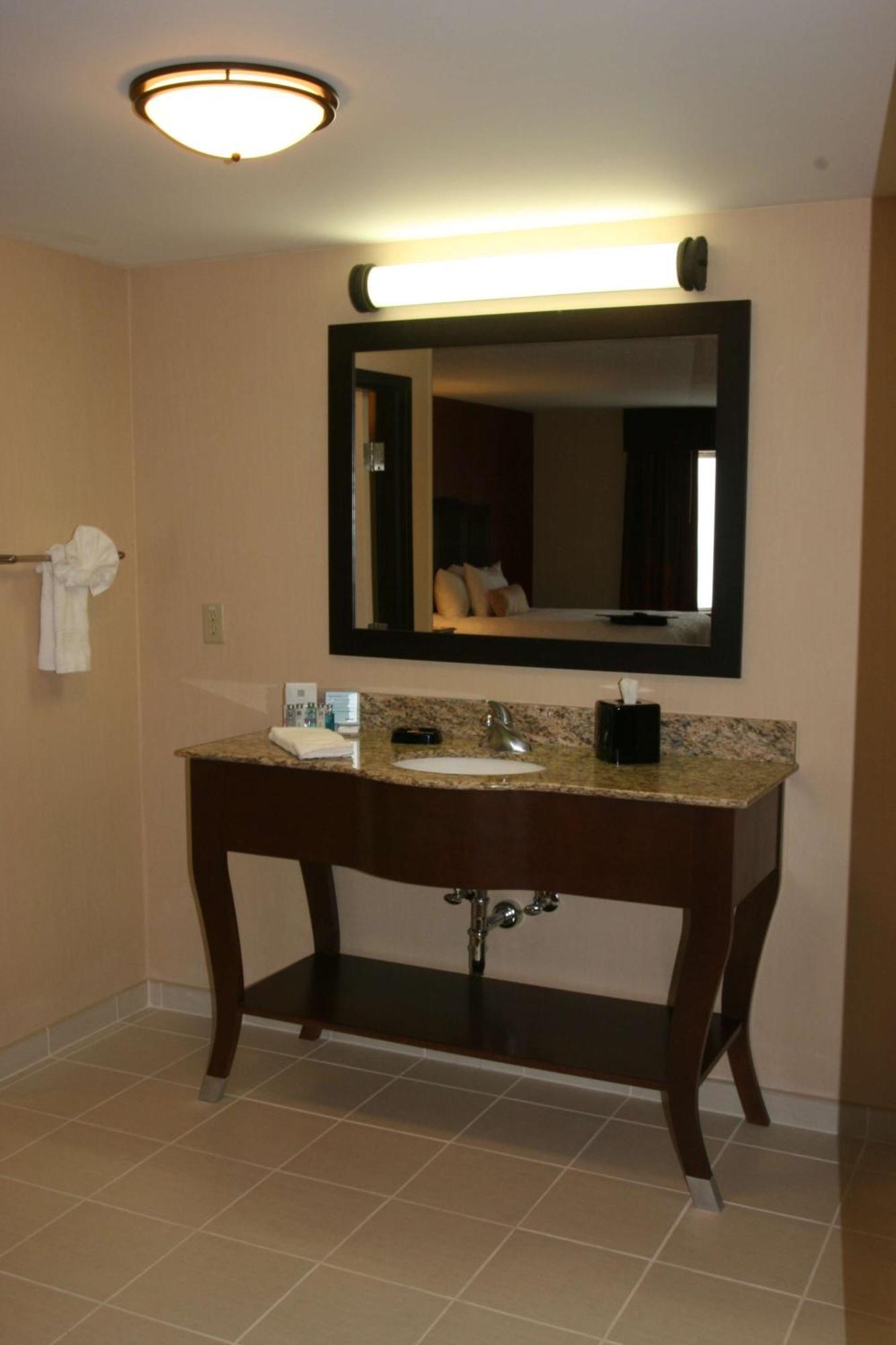Hampton Inn And Suites Peru Ngoại thất bức ảnh